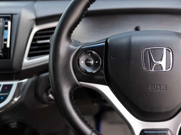 Honda Jade I с пробегом 2015 года, цена 1 200 000 рублей, 219935 км, компактвэн, Автокод Объявления