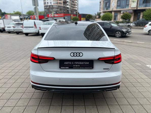 Audi A4 V (B9) с пробегом 2017 года, цена 2 490 000 рублей, 145000 км, седан, Автокод Объявления