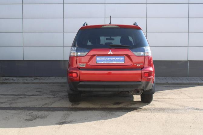 Mitsubishi Outlander II Рестайлинг с пробегом 2011 года, цена 995 000 рублей, 188263 км, внедорожник, Автокод Объявления