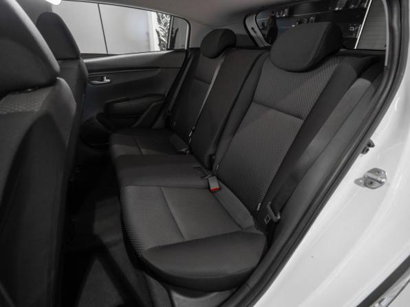 Kia Rio IV Рестайлинг с пробегом 2021 года, цена 1 595 000 рублей, 60091 км, хэтчбек, Автокод Объявления