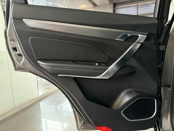 Geely Atlas Pro с пробегом 2023 года, цена 1 950 000 рублей, 66997 км, внедорожник, Автокод Объявления