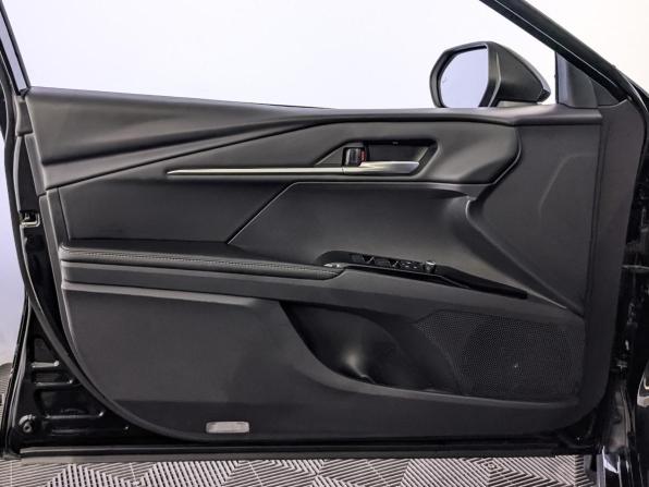 Toyota Camry IX (XV80) China Market с пробегом 2024 года, цена 3 825 000 рублей, 15113 км, седан, Автокод Объявления