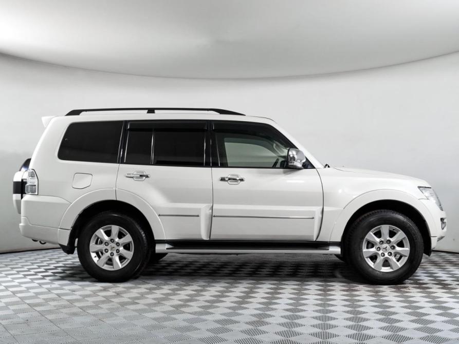 Mitsubishi Pajero IV Рестайлинг 2 Москва  - изображение 4
