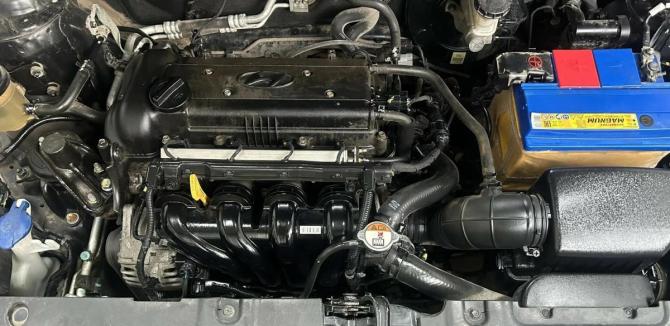 Hyundai Solaris I Рестайлинг с пробегом 2014 года, цена 557 000 рублей, 263842 км, седан, Автокод Объявления