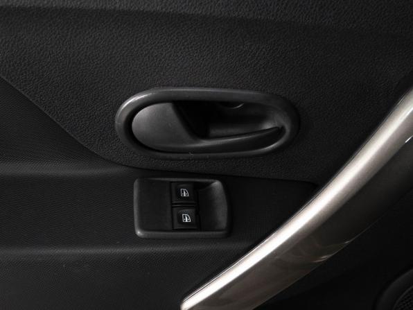 Renault Sandero II Рестайлинг с пробегом 2020 года, цена 1 360 000 рублей, 65834 км, хэтчбек, Автокод Объявления
