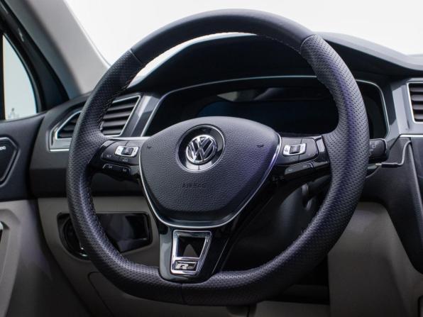 Volkswagen Tiguan II с пробегом 2017 года, цена 2 197 000 рублей, 135029 км, внедорожник, Автокод Объявления