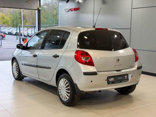 Renault Clio III с пробегом 2007 года, цена 435 000 рублей, 203629 км, хэтчбек, Автокод Объявления