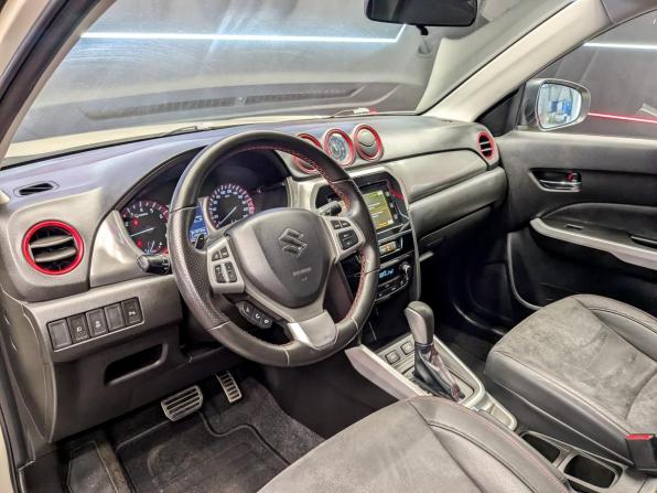 Suzuki Vitara II Рестайлинг с пробегом 2018 года, цена 1 690 000 рублей, 134411 км, внедорожник, Автокод Объявления