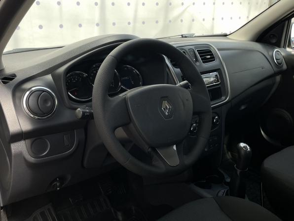Renault Logan II с пробегом 2015 года, цена 800 000 рублей, 103935 км, седан, Автокод Объявления