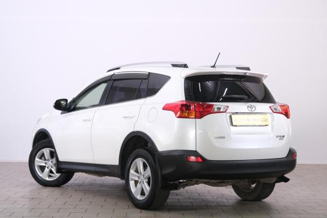 Toyota RAV4 IV (XA40) с пробегом 2014 года, цена 1 889 000 рублей, 176000 км, внедорожник, Автокод Объявления