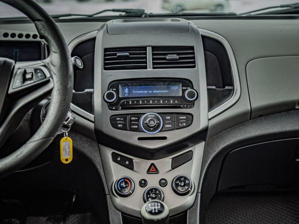 Chevrolet Aveo II с пробегом 2013 года, цена 469 000 рублей, 240000 км, седан, Автокод Объявления