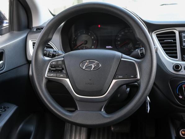 Hyundai Solaris II Рестайлинг с пробегом 2021 года, цена 1 349 000 рублей, 86671 км, седан, Автокод Объявления