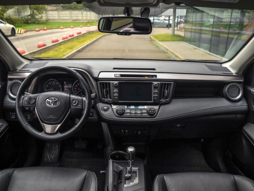 Toyota RAV4 IV (XA40) Рестайлинг Санкт-Петербург  - изображение 11