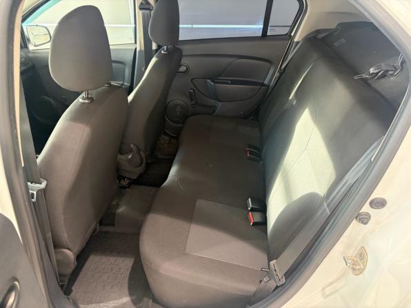 Renault Logan II Рестайлинг с пробегом 2019 года, цена 829 000 рублей, 59000 км, седан, Автокод Объявления