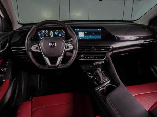 Changan Eado Plus с пробегом 2024 года, цена 1 669 000 рублей, 36770 км, седан, Автокод Объявления