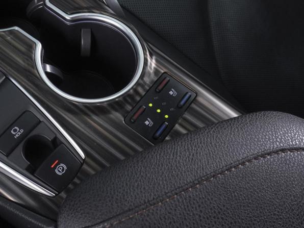 Toyota Camry VIII (XV70) с пробегом 2019 года, цена 3 050 000 рублей, 116140 км, седан, Автокод Объявления