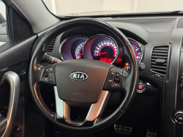 Kia Sorento II с пробегом 2010 года, цена 1 350 000 рублей, 178150 км, внедорожник, Автокод Объявления