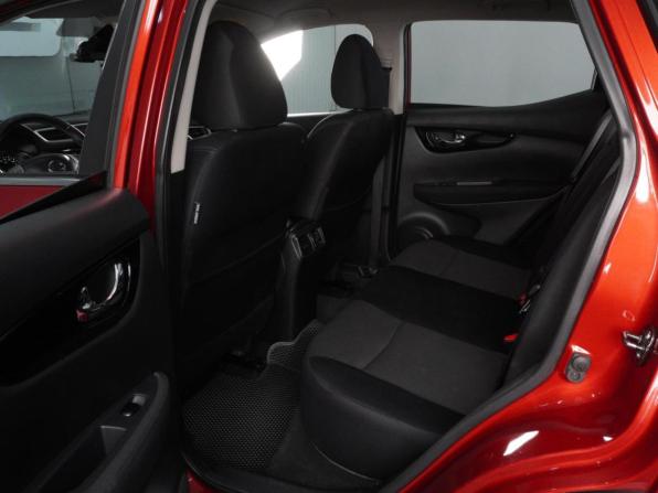 Nissan Qashqai II с пробегом 2016 года, цена 1 490 000 рублей, 129149 км, внедорожник, Автокод Объявления