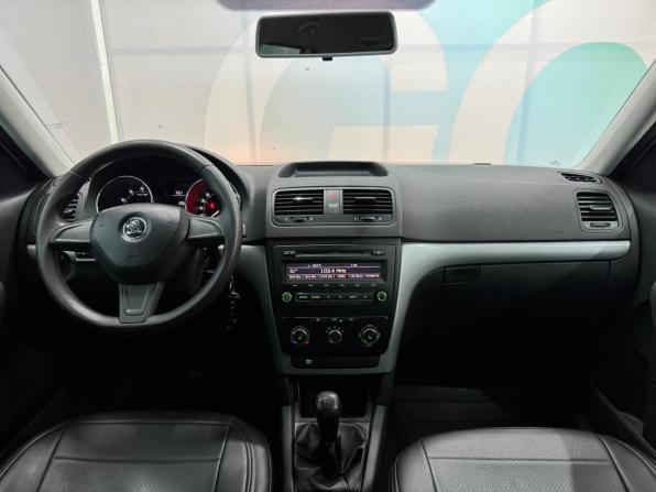 Skoda Yeti I Рестайлинг с пробегом 2014 года, цена 1 240 000 рублей, 91731 км, внедорожник, Автокод Объявления