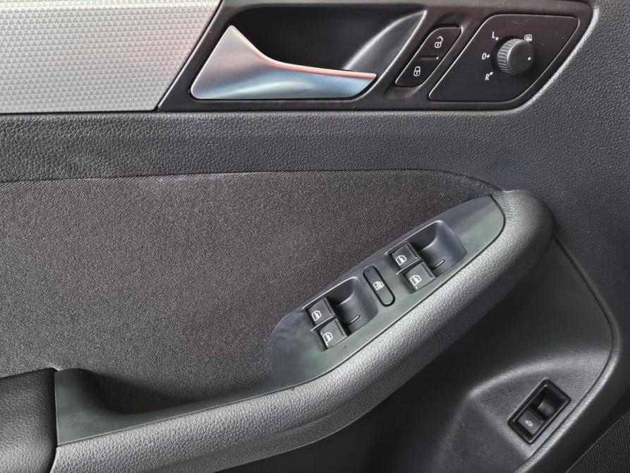Volkswagen Jetta VI Вологда  - изображение 15