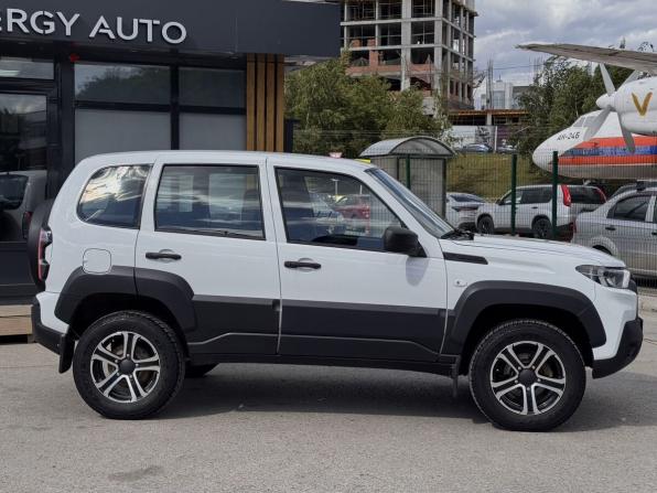 Lada (ВАЗ) Niva Travel I с пробегом 2023 года, цена 910 000 рублей, 27020 км, внедорожник, Автокод Объявления