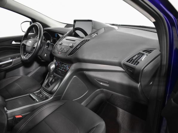 Ford Kuga II Рестайлинг с пробегом 2017 года, цена 1 695 000 рублей, 108937 км, внедорожник, Автокод Объявления