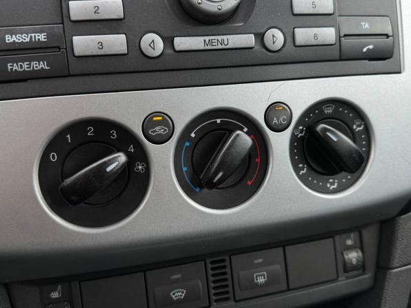 Ford Focus II с пробегом 2006 года, цена 400 000 рублей, 203201 км, хэтчбек, Автокод Объявления