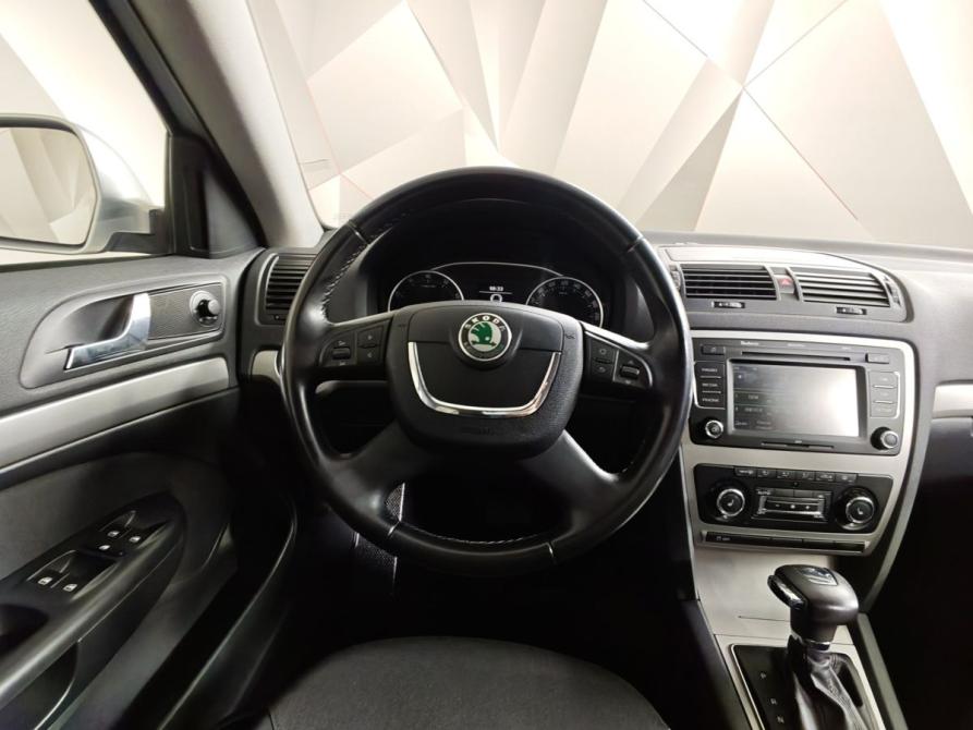 Skoda Octavia II (A5) Рестайлинг Москва  - изображение 20