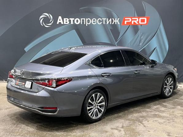 Lexus ES VII с пробегом 2018 года, цена 3 270 000 рублей, 117000 км, седан, Автокод Объявления