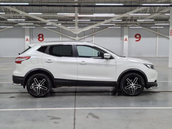 Nissan Qashqai II с пробегом 2016 года, цена 1 849 000 рублей, 90001 км, внедорожник, Автокод Объявления
