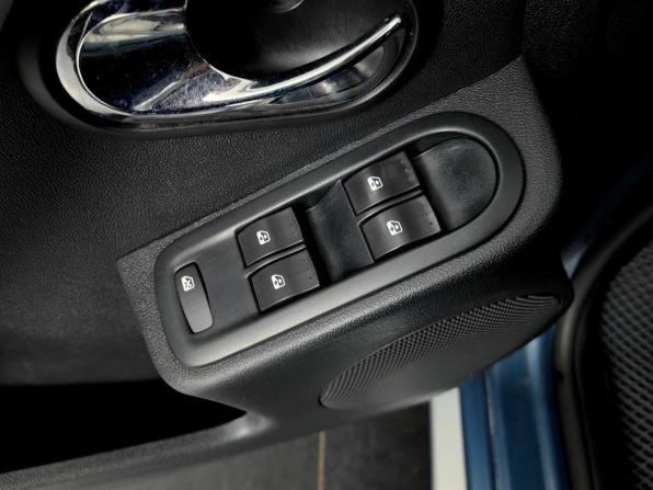 Nissan Terrano III (D10) с пробегом 2015 года, цена 949 000 рублей, 156990 км, внедорожник, Автокод Объявления