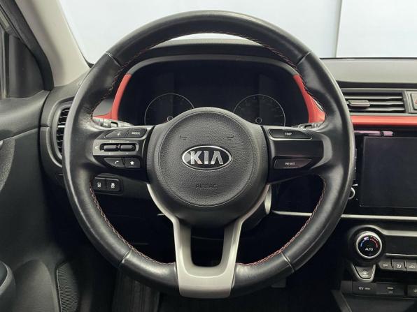 Kia Rio IV Рестайлинг с пробегом 2020 года, цена 1 354 000 рублей, 142964 км, седан, Автокод Объявления