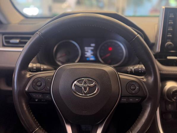 Toyota RAV4 V (XA50) с пробегом 2022 года, цена 3 710 000 рублей, 26867 км, внедорожник, Автокод Объявления