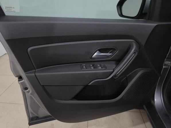 Renault Duster II с пробегом 2022 года, цена 1 745 000 рублей, 143618 км, внедорожник, Автокод Объявления