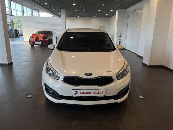 Kia Ceed II Рестайлинг с пробегом 2017 года, цена 1 522 000 рублей, 128206 км, хэтчбек, Автокод Объявления