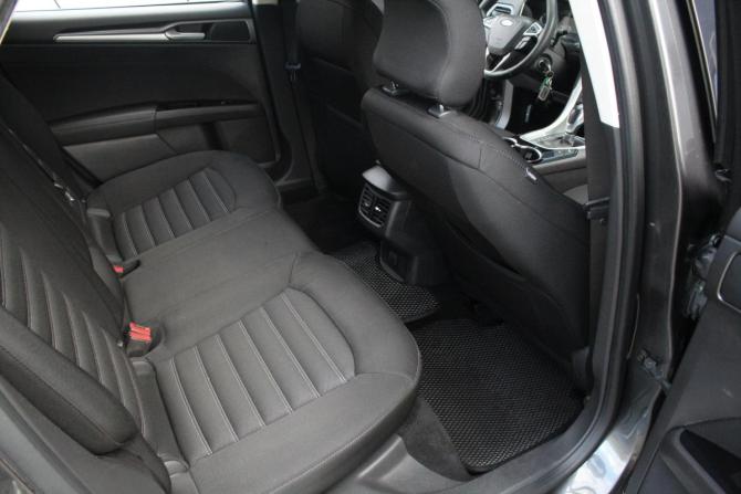 Ford Mondeo V с пробегом 2015 года, цена 1 380 000 рублей, 256164 км, седан, Автокод Объявления