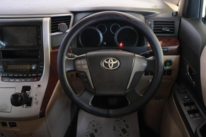 Toyota Alphard I с пробегом 2009 года, цена 2 399 000 рублей, 226000 км, минивэн, Автокод Объявления