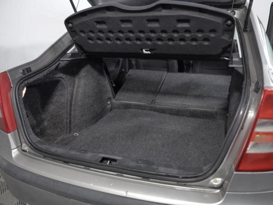 Skoda Octavia II (A5) Санкт-Петербург  - изображение 19