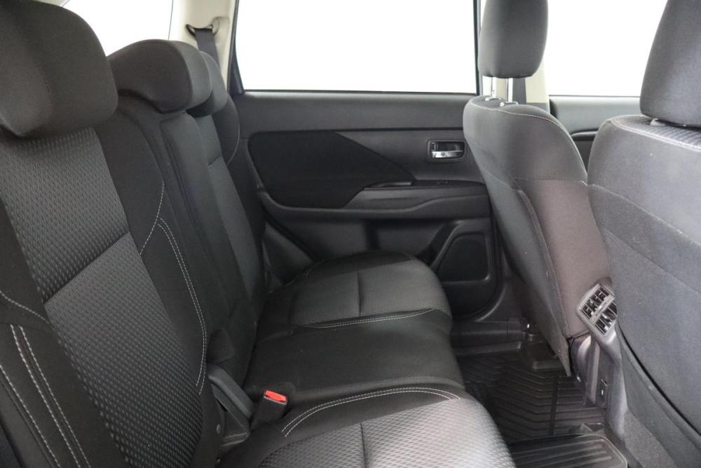 Mitsubishi Outlander III Рестайлинг 3 Санкт-Петербург  - изображение 13