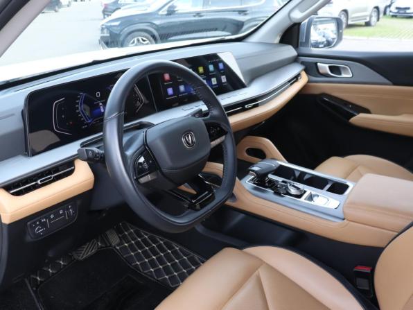 Changan Hunter Plus с пробегом 2023 года, цена 2 650 000 рублей, 35000 км, offers.body_type.unknown, Автокод Объявления