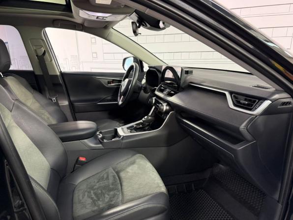 Toyota RAV4 V (XA50) с пробегом 2024 года, цена 4 140 000 рублей, 14000 км, внедорожник, Автокод Объявления