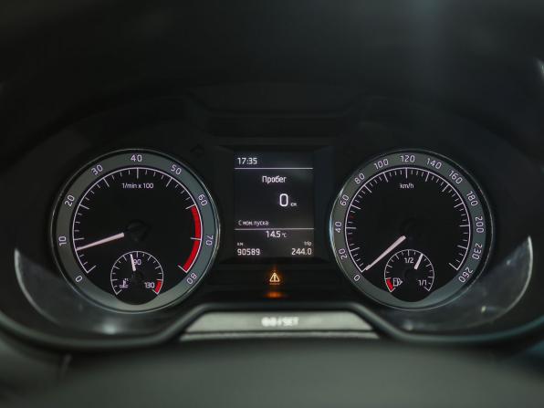 Skoda Octavia III (A7) Рестайлинг с пробегом 2019 года, цена 1 699 000 рублей, 90584 км, лифтбек, Автокод Объявления