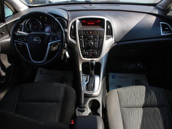 Opel Astra J Рестайлинг с пробегом 2013 года, цена 680 000 рублей, 162427 км, хэтчбек, Автокод Объявления