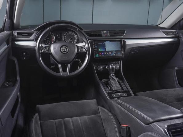 Skoda Superb III с пробегом 2015 года, цена 1 780 000 рублей, 159199 км, лифтбек, Автокод Объявления