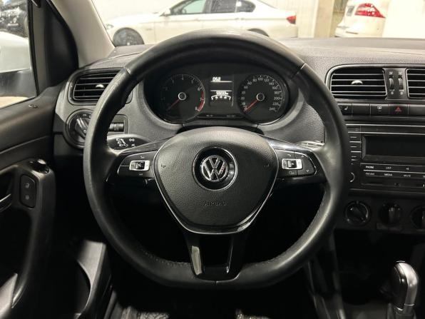 Volkswagen Polo V Рестайлинг с пробегом 2020 года, цена 1 177 000 рублей, 59500 км, седан, Автокод Объявления