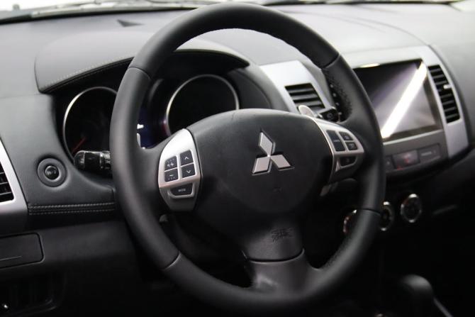 Mitsubishi Outlander II Рестайлинг с пробегом 2010 года, цена 895 170 рублей, 280565 км, внедорожник, Автокод Объявления