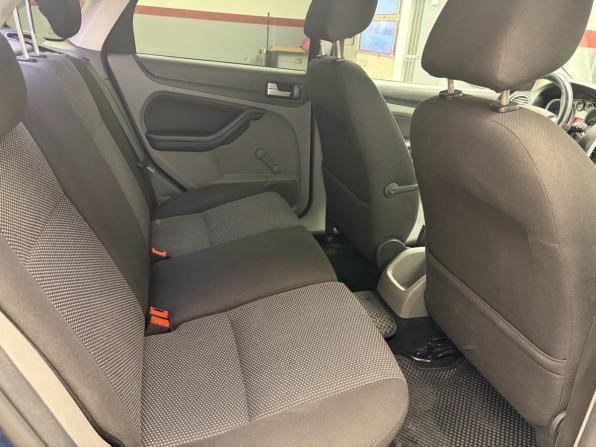 Ford Focus II Рестайлинг с пробегом 2011 года, цена 479 900 рублей, 290000 км, седан, Автокод Объявления