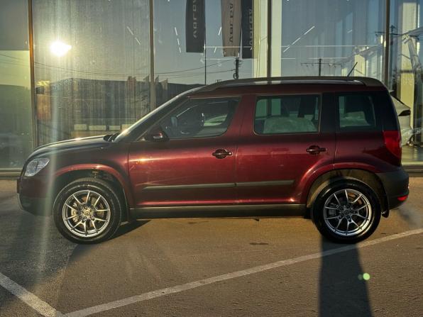 Skoda Yeti I с пробегом 2012 года, цена 1 190 000 рублей, 84000 км, внедорожник, Автокод Объявления