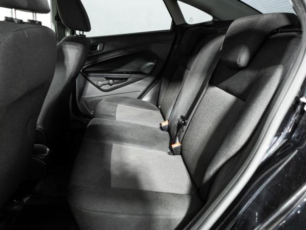 Ford Fiesta Mk6 Рестайлинг с пробегом 2015 года, цена 729 585 рублей, 197988 км, седан, Автокод Объявления