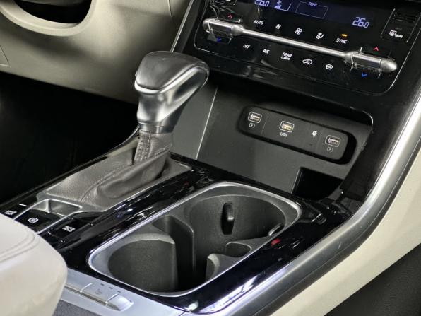 Kia Carnival IV с пробегом 2023 года, цена 3 800 000 рублей, 58505 км, минивэн, Автокод Объявления